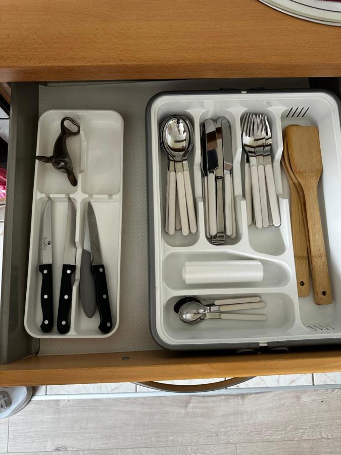 Schoene Ruhige Wohnung In Anliegerstrasse エッセン エクステリア 写真